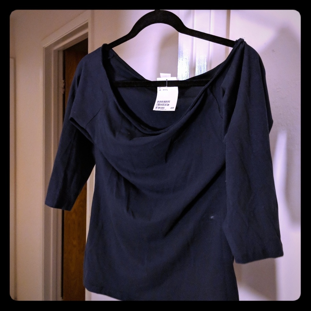 Navy 3/4 sleeve shirt